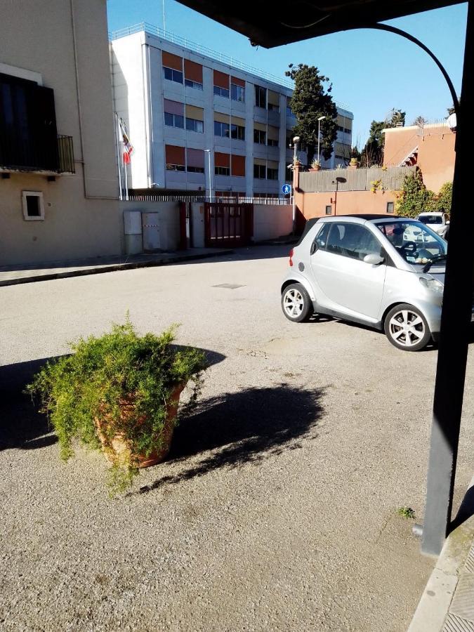 Campus Hotel Bari Exterior photo
